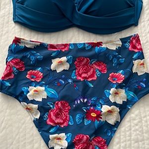 Two piece high waist bathing suit